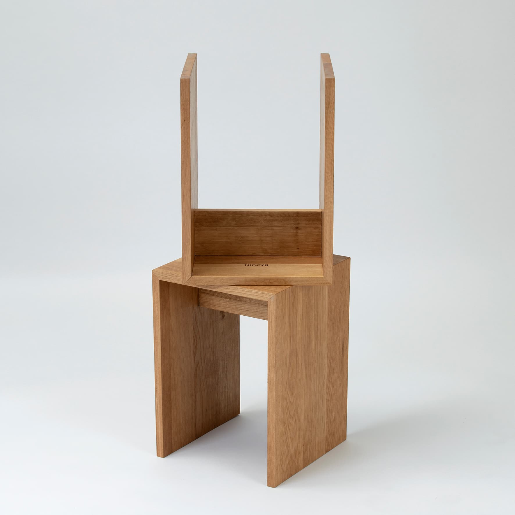 Eiken Stool